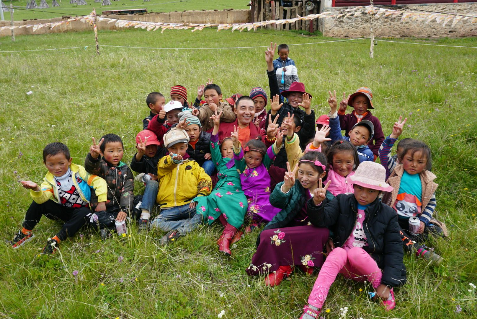 长春泰然智能生物科技有限公司公益回顾丨家国同欢月同圆 温暖满载甘孜州(图14) 长春泰然智能生物科技有限公司公益回顾丨家国同欢月同圆 温暖满载甘孜州(图14)